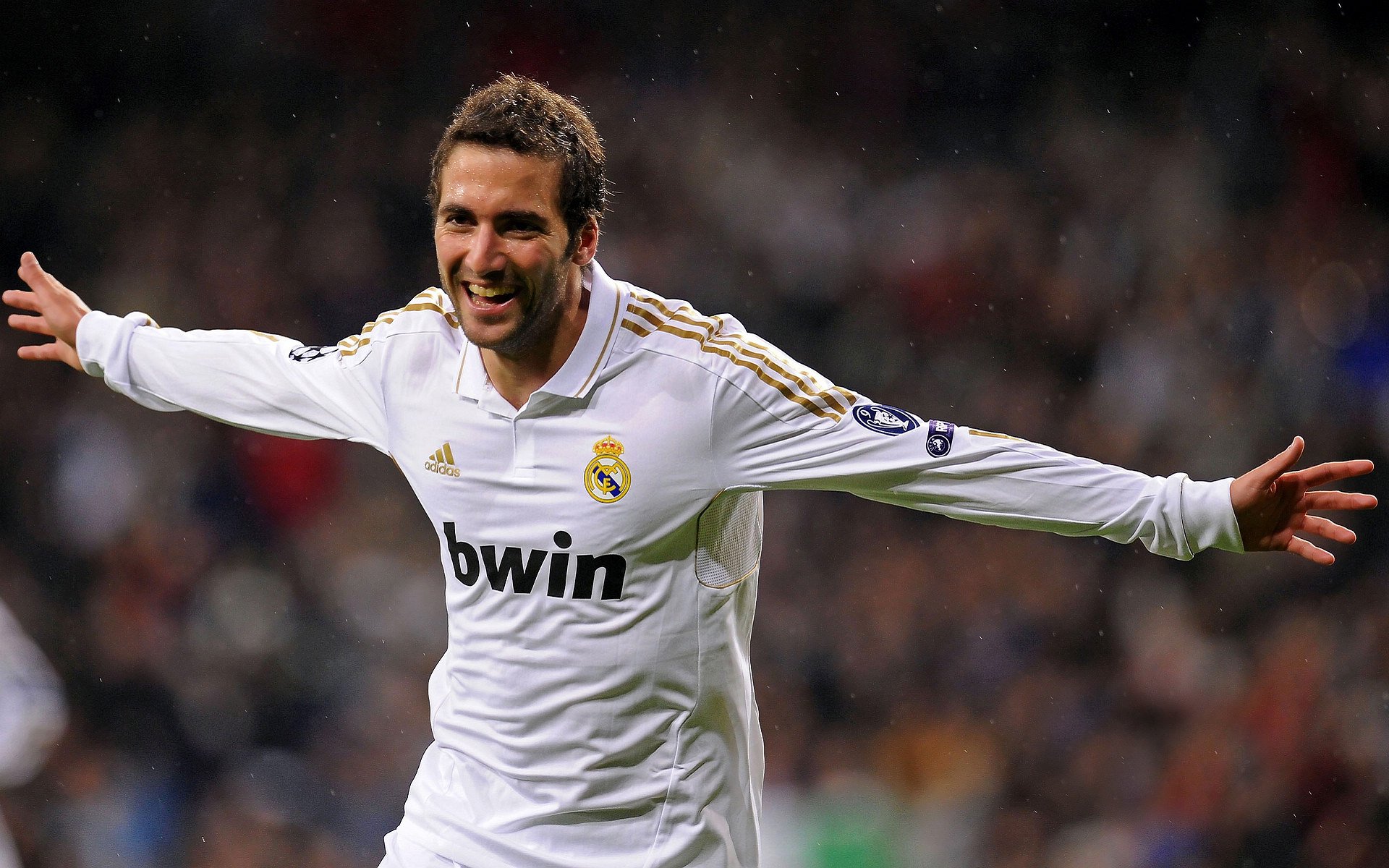 “2025世界游泳锦标赛:水上芭蕾展现不一样的艺术魅力”