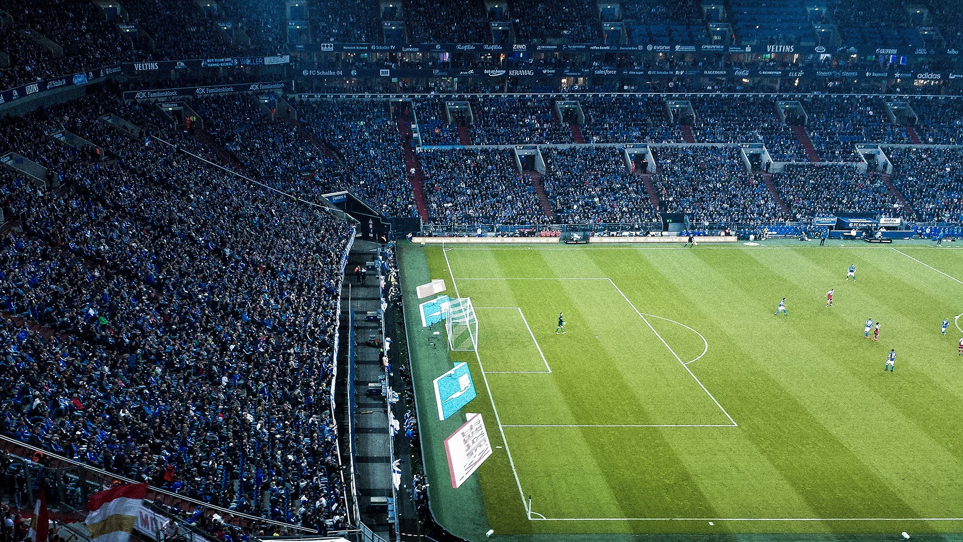 “胡利安·门德斯的进攻速度与球场掌控力,成就阿根廷美洲狮队的新未来”