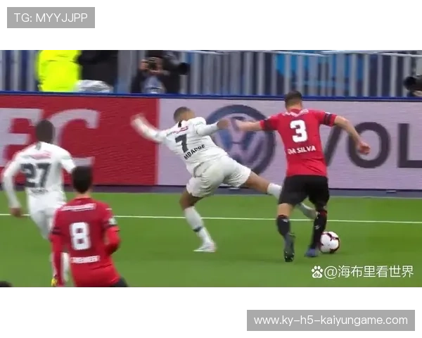 姆巴佩引领巴黎攻势,3-0大胜马赛稳居法甲榜首