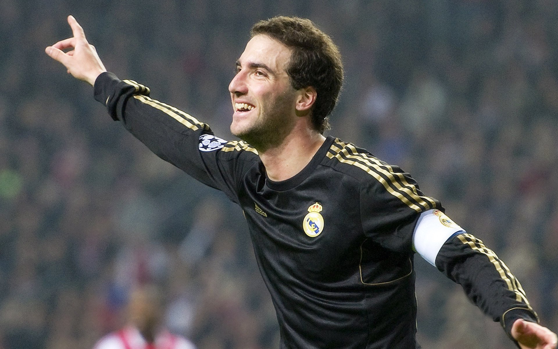 开云官网登录-波兰队的未来：如何通过国际比赛积累经验，提升自信心，波兰队实力如何