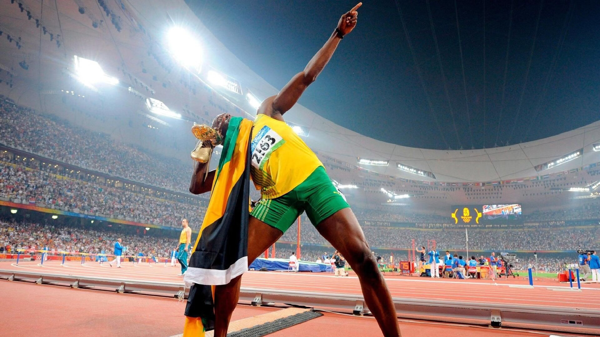 开云官网在线-中国男篮在世界杯预选赛中大胜，提前晋级